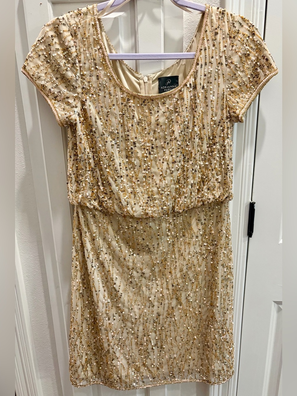 EUC! ADRIANNA PAPELL Beaded/Sequined Gold Cocktail Sheath Dress Size 6/Worn once